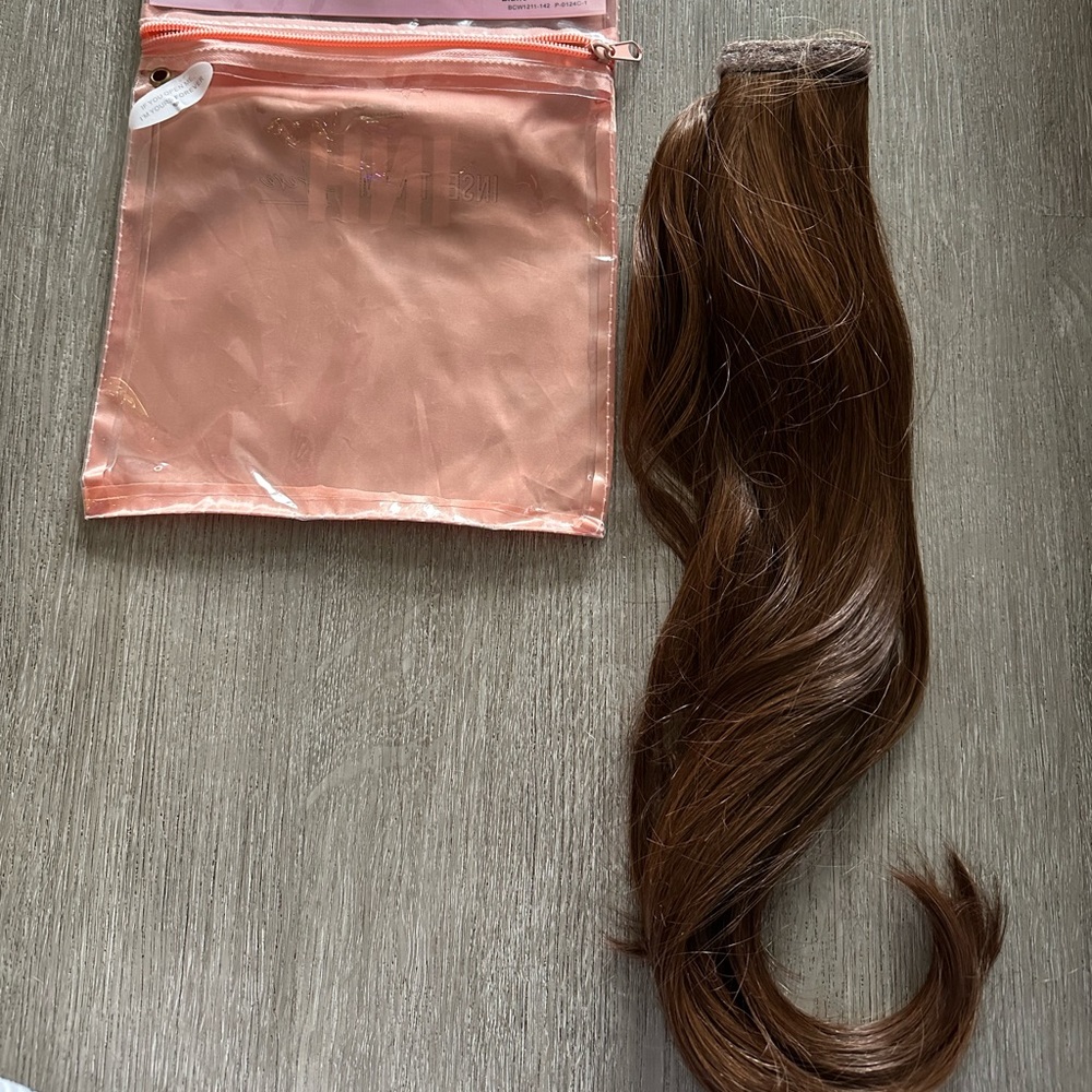 INH pony tail extension